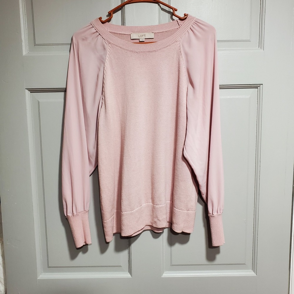 Loft women Sweater Size Medium Soft Blush Pink Long‎ Sleeves Ribbed cuffs Office
